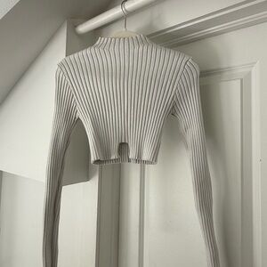 Ribbed Long Sleeve Cropped sweater